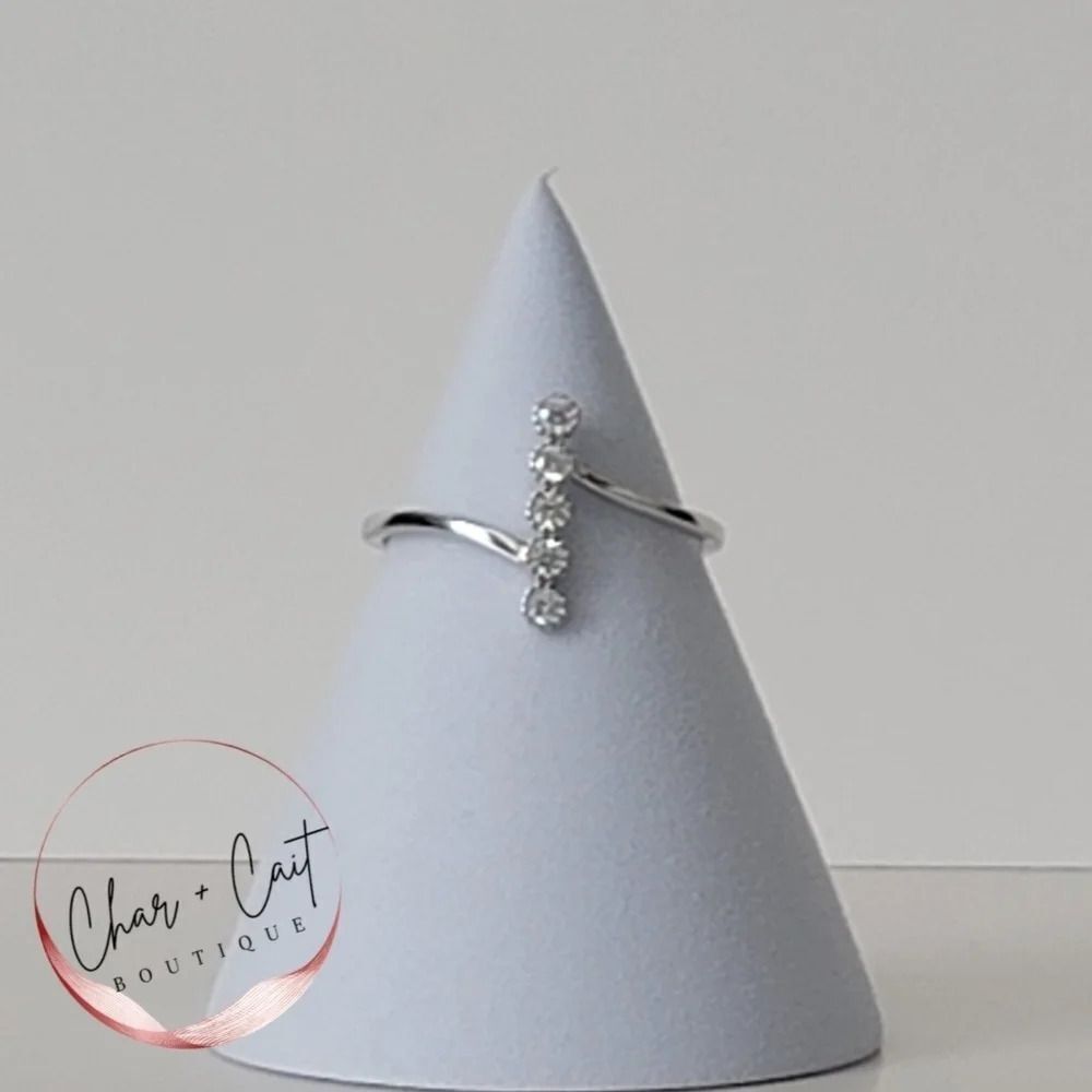 Elegant Geometric Ring Size 8.5